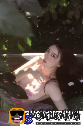 青春无极限：芙宁娜白丝JK爆❌❌乳❌❌❌，时尚与叛逆的完美碰撞！