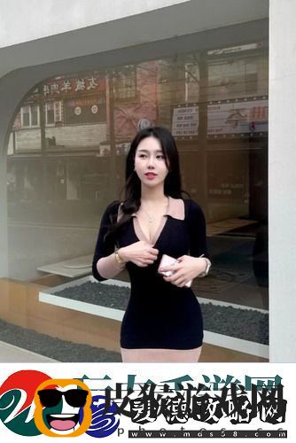 漂亮女邻居4HD